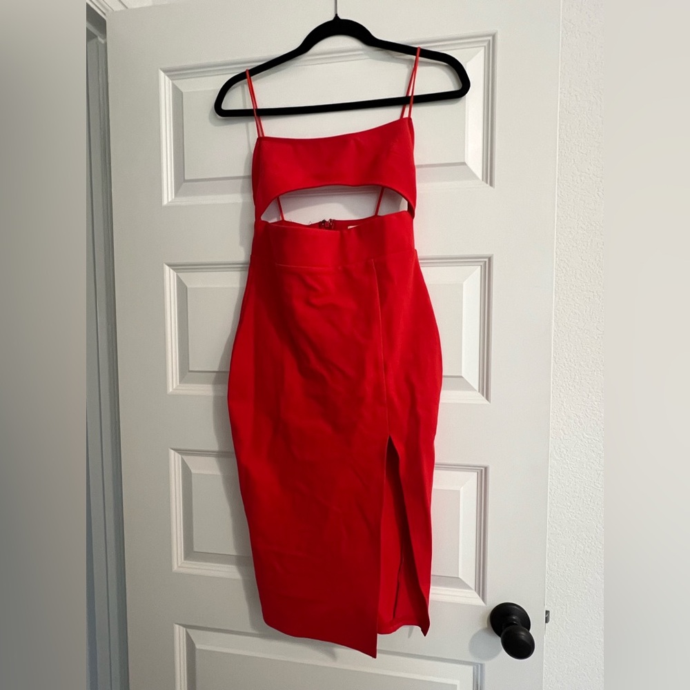 REVOLVE DRESS - Picture 3 of 4